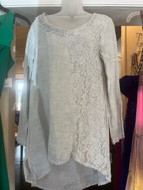 Catwalk Studio Linen Heather Grey  Lace-Accent Linen Tunic Blouse - lgth 31” 35”